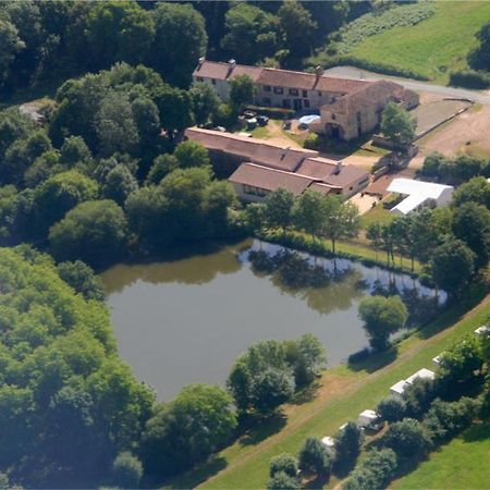 Logis De L'Aubonniere Hotel Chaille-sous-les-Ormeaux ภายนอก รูปภาพ