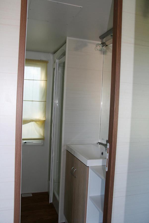 Logis De L'Aubonniere Hotel Chaille-sous-les-Ormeaux ภายนอก รูปภาพ