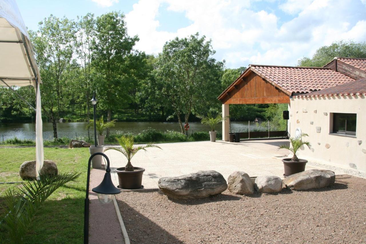 Logis De L'Aubonniere Hotel Chaille-sous-les-Ormeaux ภายนอก รูปภาพ